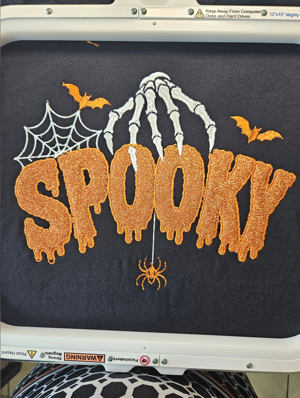 Spooky Embroidered Sweatshirt Halloween - Picture 5 of 5